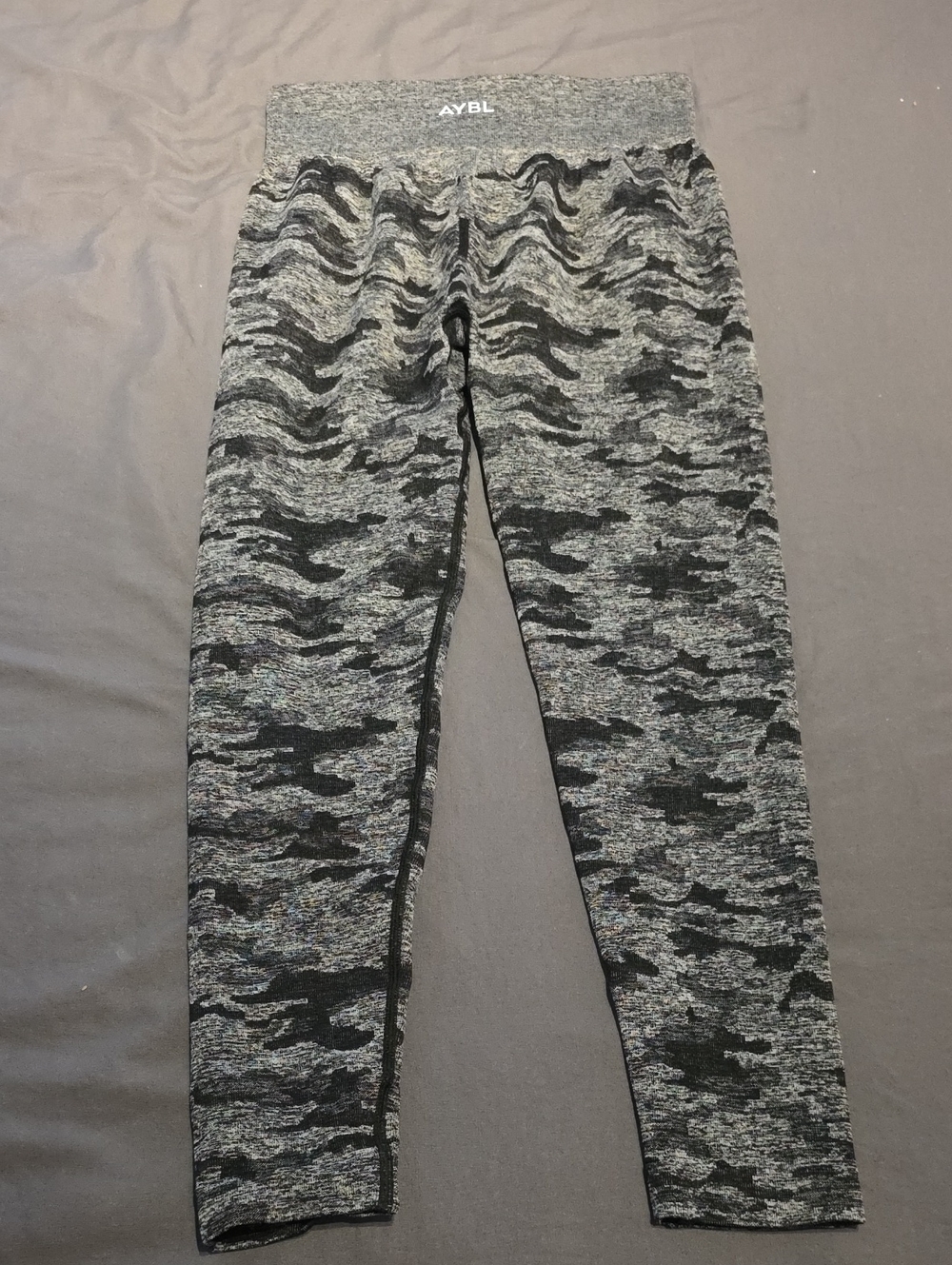 AYBL Gray & Black Camouflage Seamless Leggings